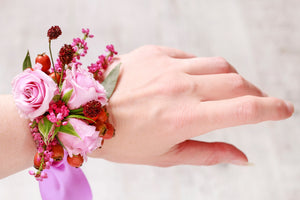 light pink spray rose corsage